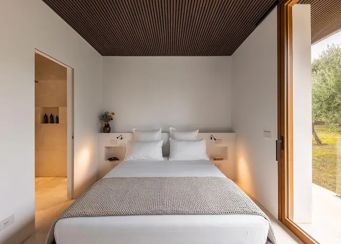 V - Epoca Collection Ostuni