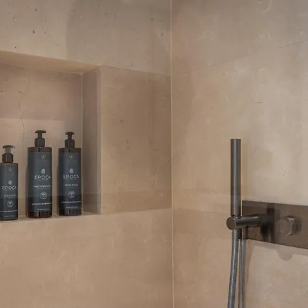 V - Epoca Collection * Ostuni